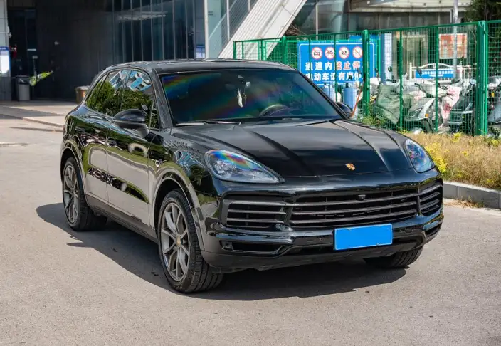 Cayenne 2023 Model Cayenne 3.0T Platinum edition – фото 3