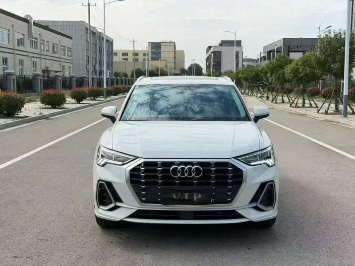 AUDI Q3 2023 Model 35 TFSI Fashion Dynamic Model 1.5T – фото 2