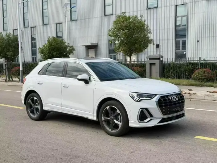 AUDI Q3 2023 Model 35 TFSI Fashion Dynamic Model 1.5T – фото 3