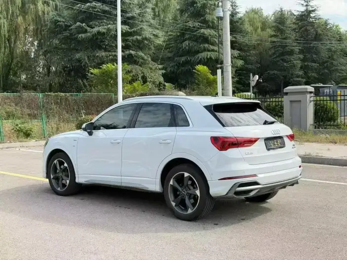 AUDI Q3 2023 Model 35 TFSI Fashion Dynamic Model 1.5T – фото 4
