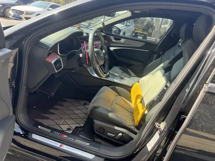 Audi A6L 2023 Model 40 TFSI Luxury Dynamic Model – фото 8