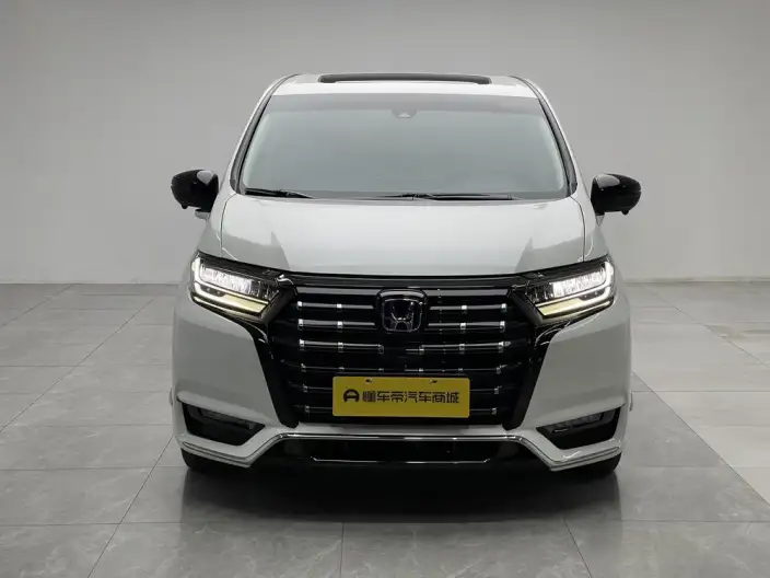 Honda Elysion 2022 Model 2.0L Hybrid Deluxe Edition – фото 2