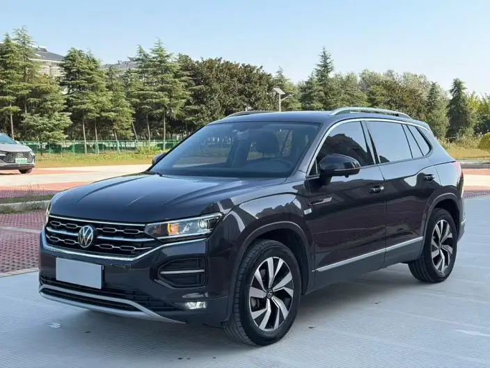 Volkswagen Tayron 2022 Model 330TSI 2WD Luxury Zhilian Edition – фото 1