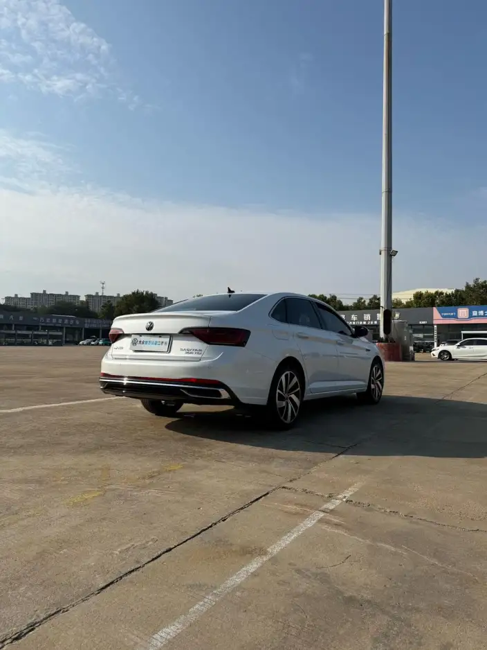 Volkswagen Sagitar 2023 Model 300TSI DSG Superior Edition – фото 6