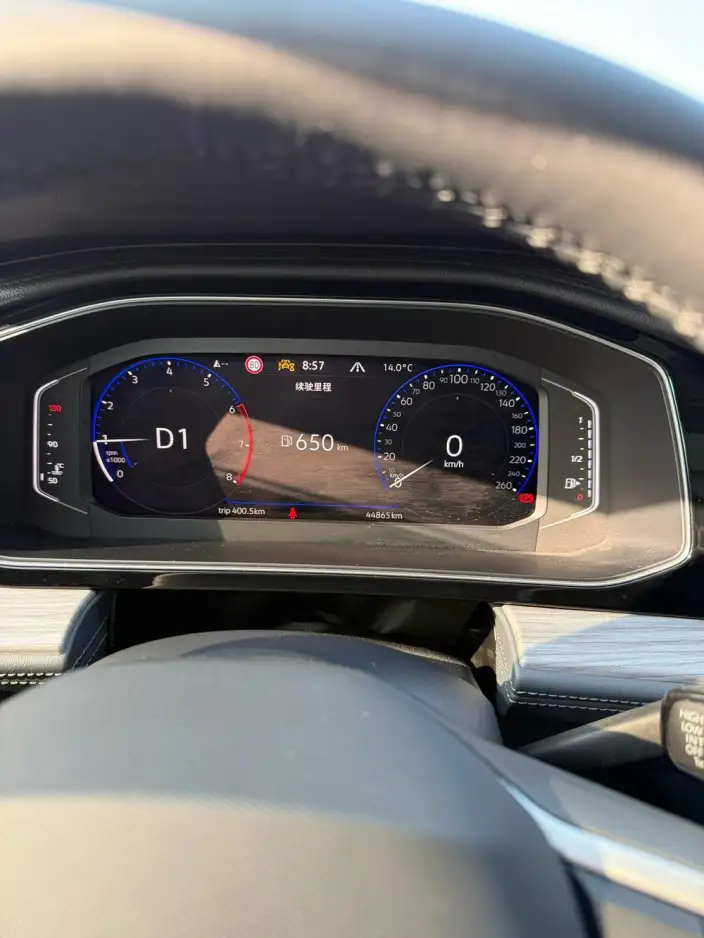 Volkswagen Sagitar 2023 Model 300TSI DSG Superior Edition – фото 9