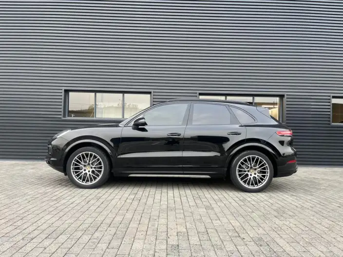 Cayenne 2023 Model Cayenne 3.0T Platinum edition – фото 3