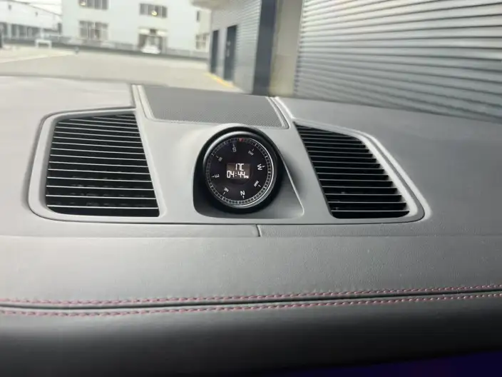 Cayenne 2023 Model Cayenne 3.0T Platinum edition – фото 7