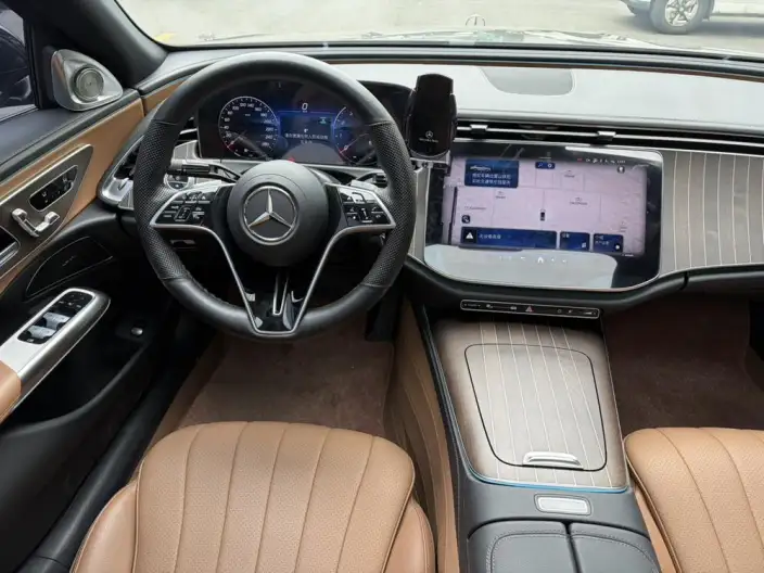 Mercedes-Benz E-Class 2024 Model E 300 L Fashion Model sedan – фото 10