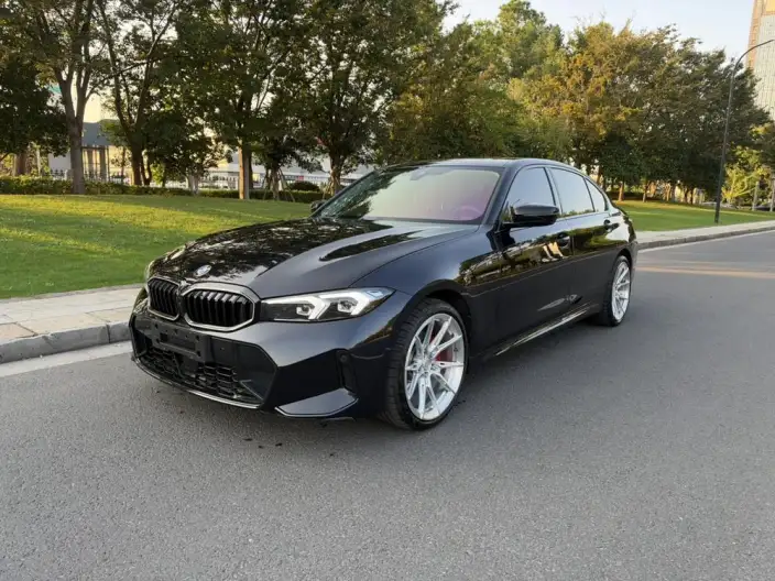 BMW 3 Series 2026 Model 330Li M Sports Night Set – фото 1