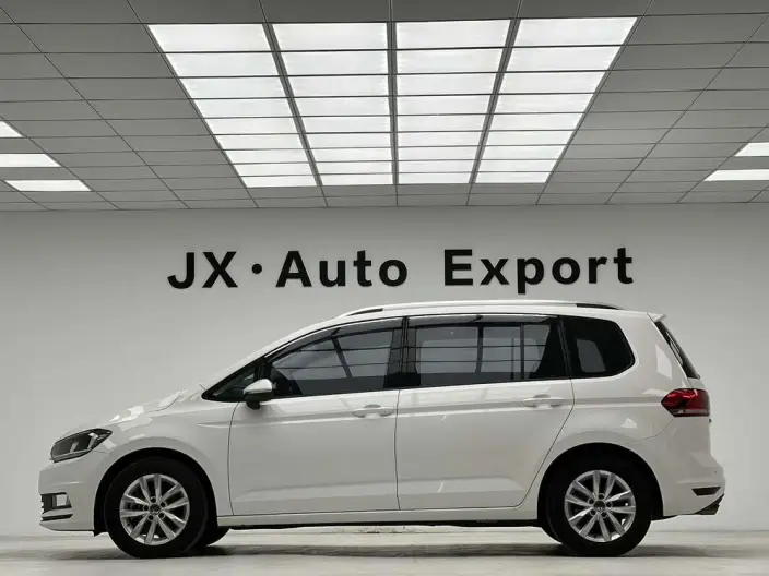 Volkswagen Touran L 2021 Model 280TSI DSG Fashion edition 7 seat – фото 4
