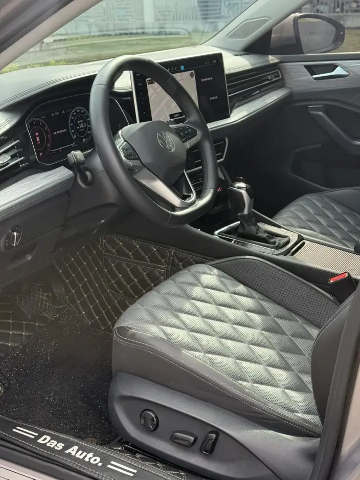 Volkswagen Sagitar 2023 Model 300TSI DSG Superior Edition – фото 6