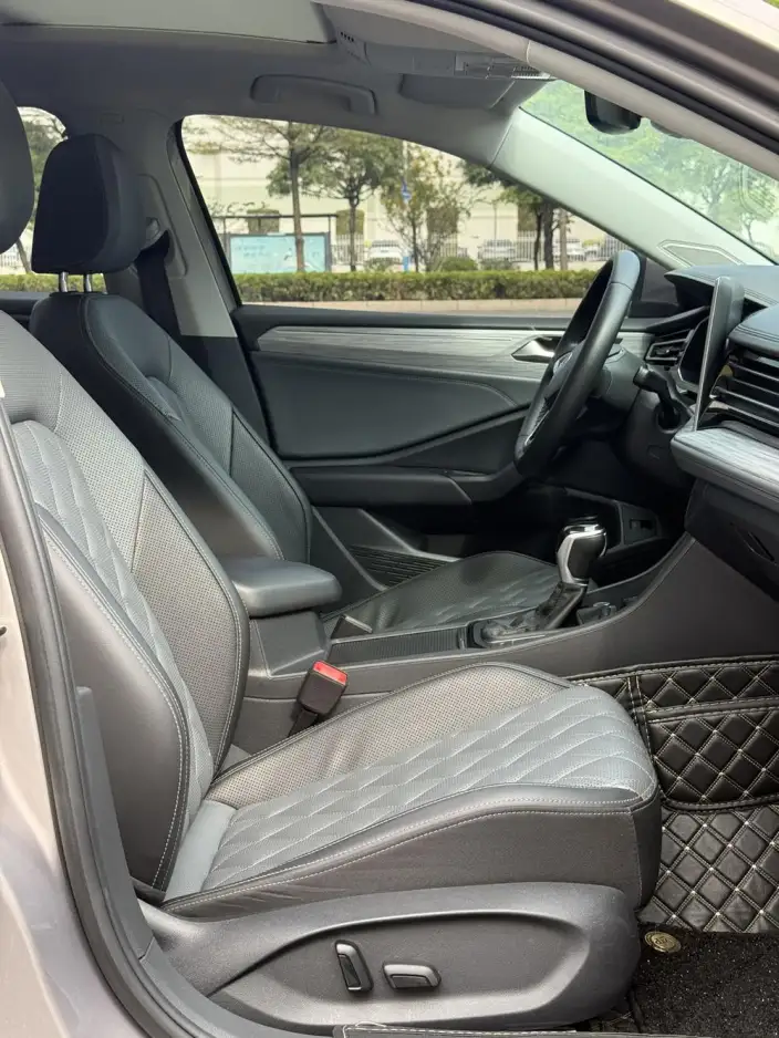 Volkswagen Sagitar 2023 Model 300TSI DSG Superior Edition – фото 9