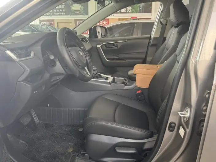 Toyota RAV4 2024 Model 2.0L CVT 2WD Urban Edition – фото 10