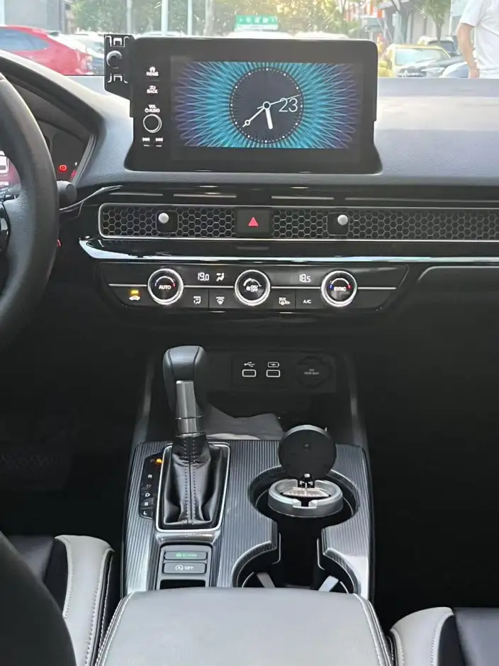 Model Ge 2023 Model 240TURBO CVT Technology Edition – фото 6