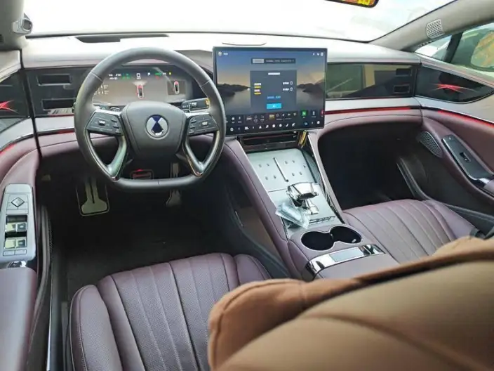DENZA Z9GT EV 2024 Model 630 4WD Max Edition – фото 6