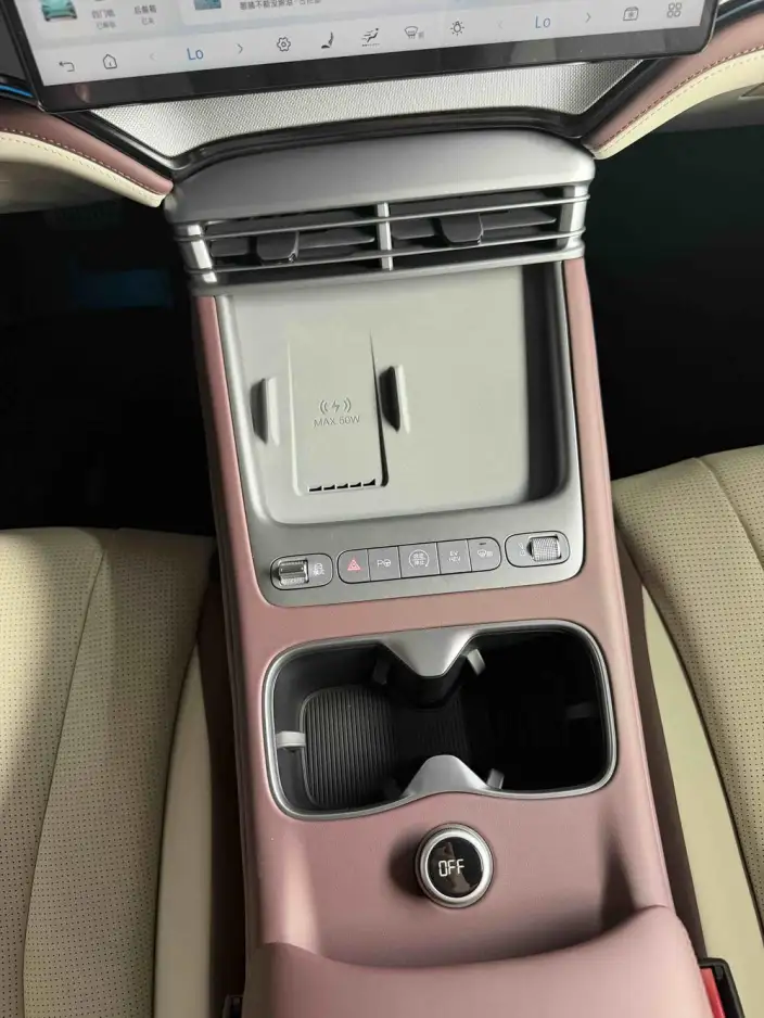BYD Seal 07DM 2026 Model DM-i 230KM Flagship Model – фото 10