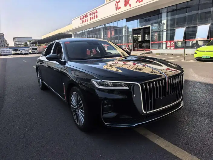 HONGQI H9 2022 Model 2.0T Smart Flag Enjoy Edition