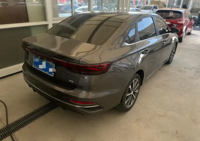 Geely Emgrand 2025 Model No. 4 Gen 1.5L CVT Noble Model – фото 5