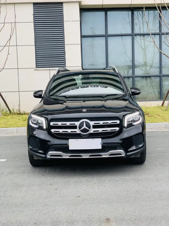 Mercedes-Benz GLB 2023 Model GLB 200 Fashion Model – фото 2