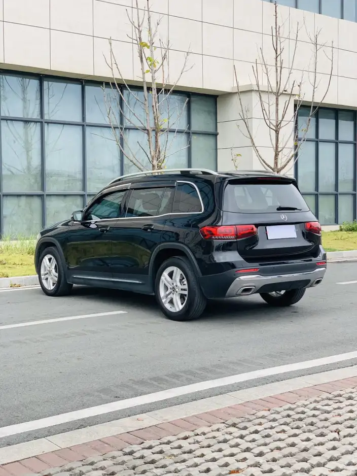 Mercedes-Benz GLB 2023 Model GLB 200 Fashion Model – фото 4