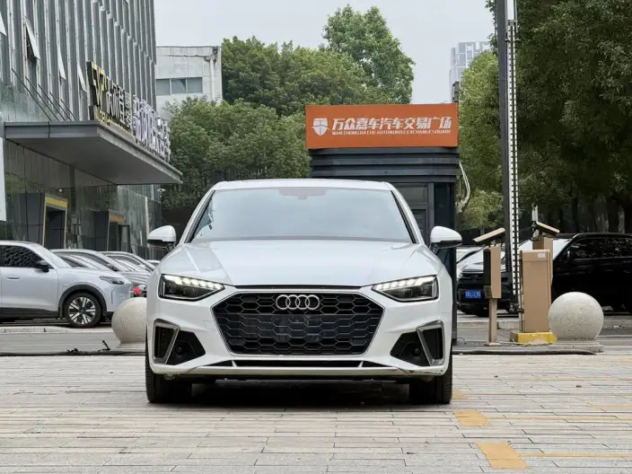 Audi A4 L 2022 Model 40 TFSI Fashion Dynamic Model – фото 2