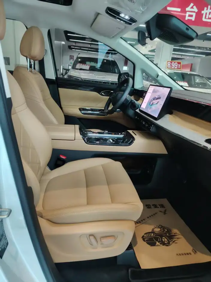 GAC Trumpchi E8 PHEV 2024 Model 2.0ATK 150km MAX+ – фото 7