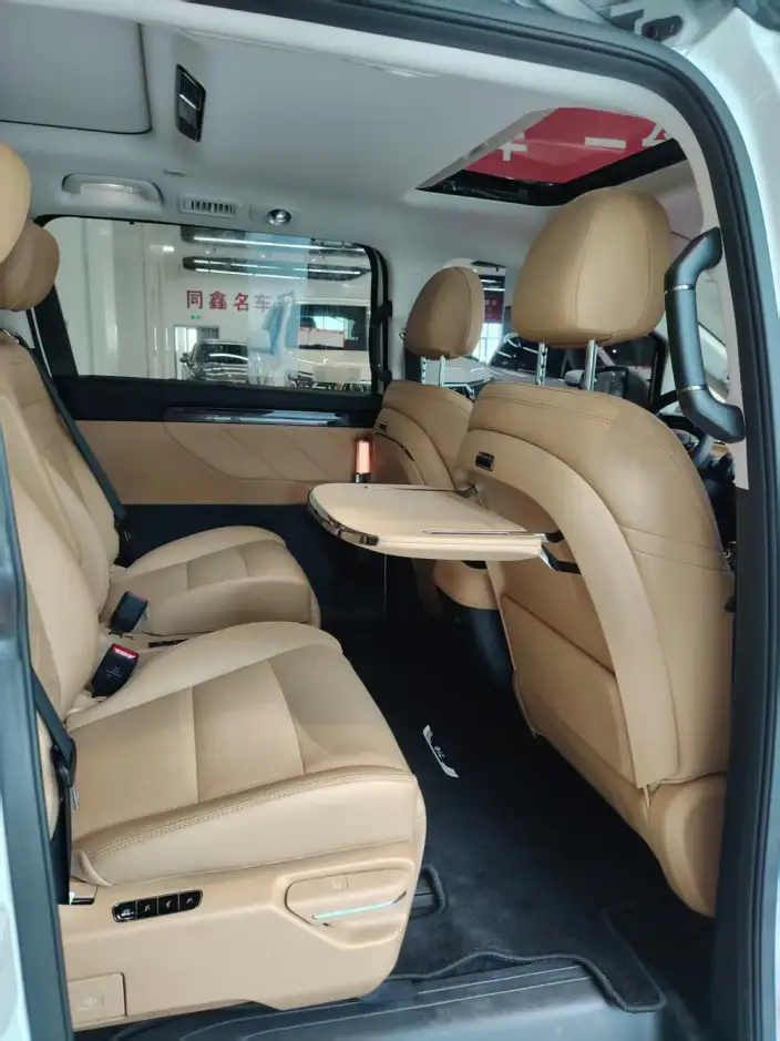 GAC Trumpchi E8 PHEV 2024 Model 2.0ATK 150km MAX+ – фото 8