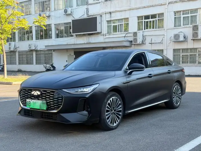 Fengyun A8L 2025 Model 145km Luxury Model – фото 1