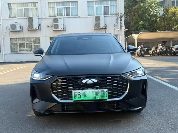 Fengyun A8L 2025 Model 145km Luxury Model – фото 2