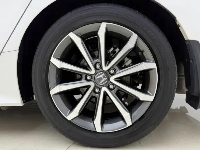Model Ge 2023 Model 240TURBO CVT Smart Edition – фото 9