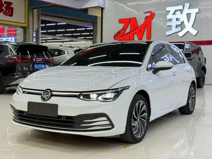 Volkswagen Golf 2023 Model 280TSI DSG Pro – фото 1