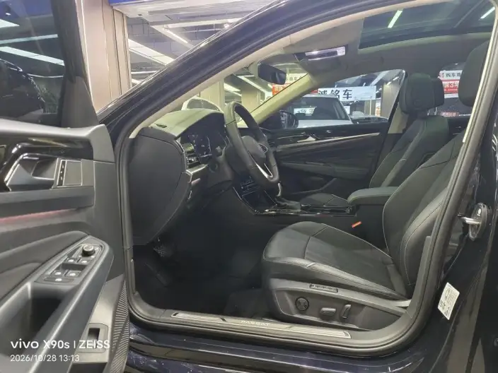Volkswagen Passat 2023 Model Facelift 330TSI Starry sky Deluxe Edition – фото 9