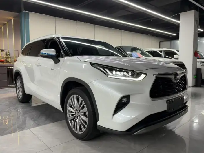 Toyota Highlander 2024 Model Hybrid 2.5L 4WD Premium Edition 7 seat – фото 3