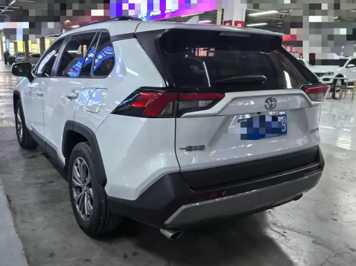 Toyota RAV4 2023 Model 2.0L CVT 2WD Urban Edition – фото 4