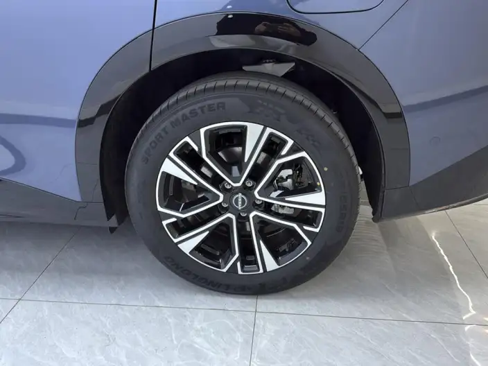 Nissan NX8 2026 Model Extended Range 310 Max – фото 9