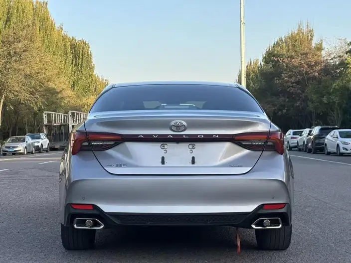 Toyota Avalon 2022 Model 2.0L XLE Exclusive Edition – фото 5