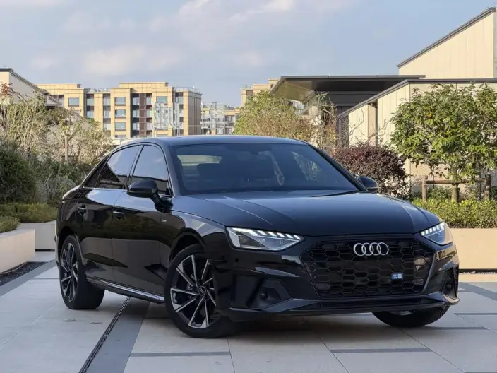 Audi A4 L 2023 Model 40 TFSI Luxury Dynamic Model – фото 3