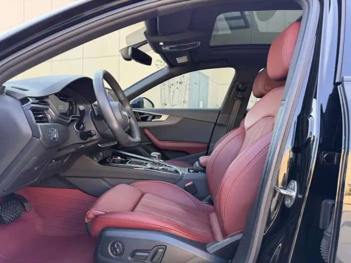 Audi A4 L 2023 Model 40 TFSI Luxury Dynamic Model – фото 10