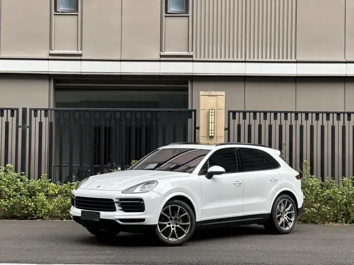 Cayenne 2019 Model Cayenne 3.0T – фото 1