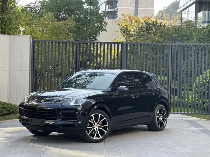 Cayenne 2023 Model Cayenne 3.0T – фото 1