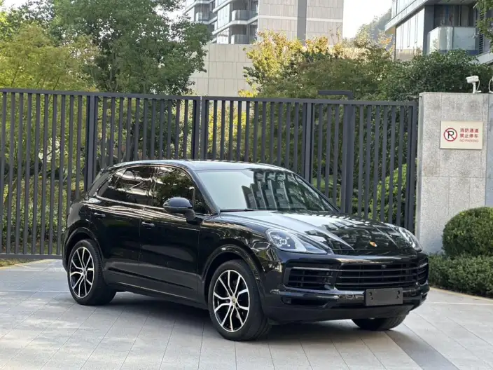 Cayenne 2023 Model Cayenne 3.0T – фото 2