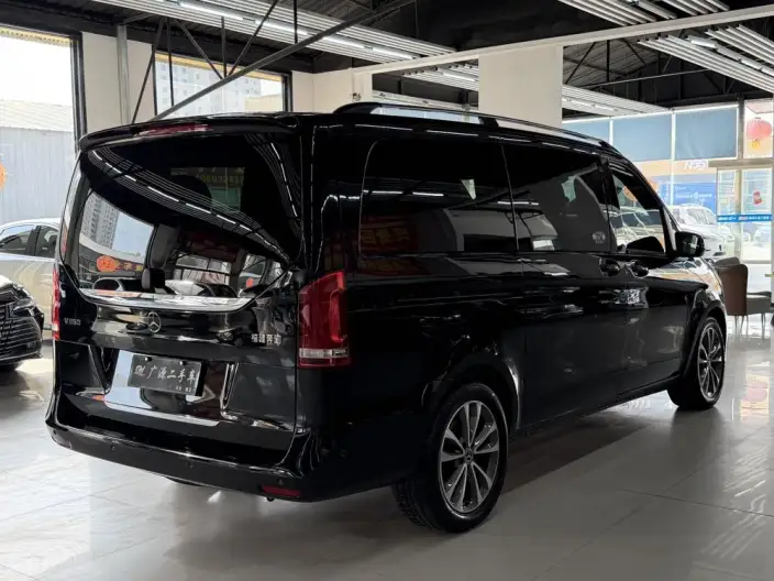 Mercedes-Benz V-Class 2021 Model V 260 Pilot Edition – фото 6