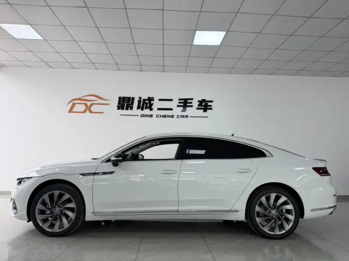 Volkswagen CC 2023 Model 380TSI Dazzling Edition – фото 3