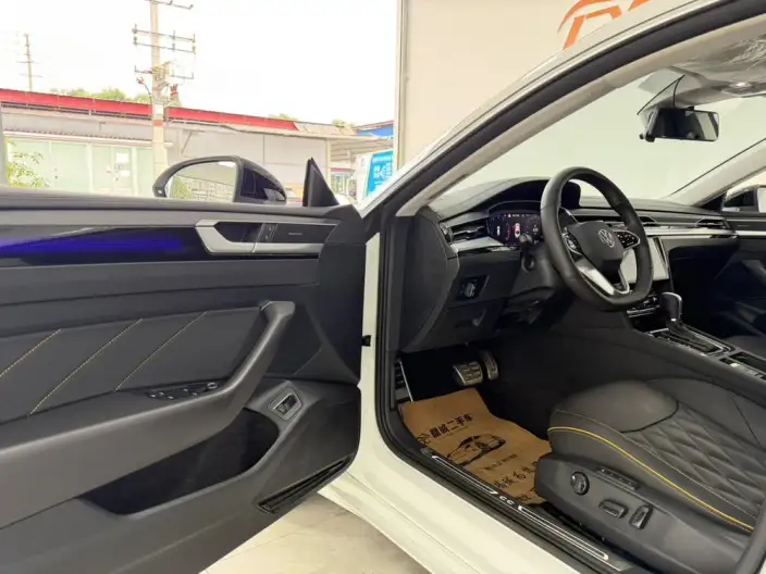 Volkswagen CC 2023 Model 380TSI Dazzling Edition – фото 5