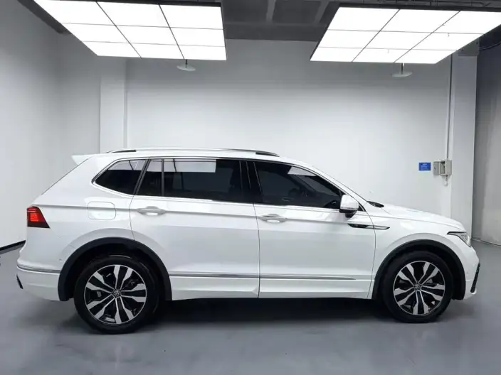Volkswagen Tiguan L 2024 Model 330TSI 2WD R-Line Enjoy the version more