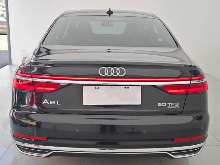 Audi A8 2022 Model A8L 50 TFSI quattro Comfort Model Collector Edition Edition – фото 6