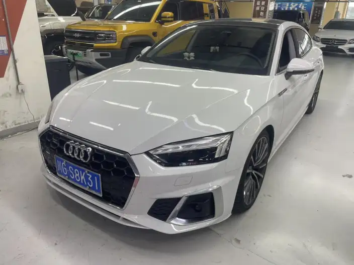 Audi A5 2023 Model Sportback 40 TFSI quattro Luxury Dynamic Model