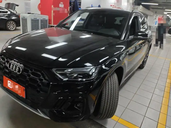 Audi Q5L 2025 Model 40TFSI Luxury Dynamic Model
