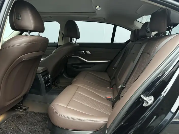 BMW 3 Series 2023 Model 325Li M Sports Set – фото 9