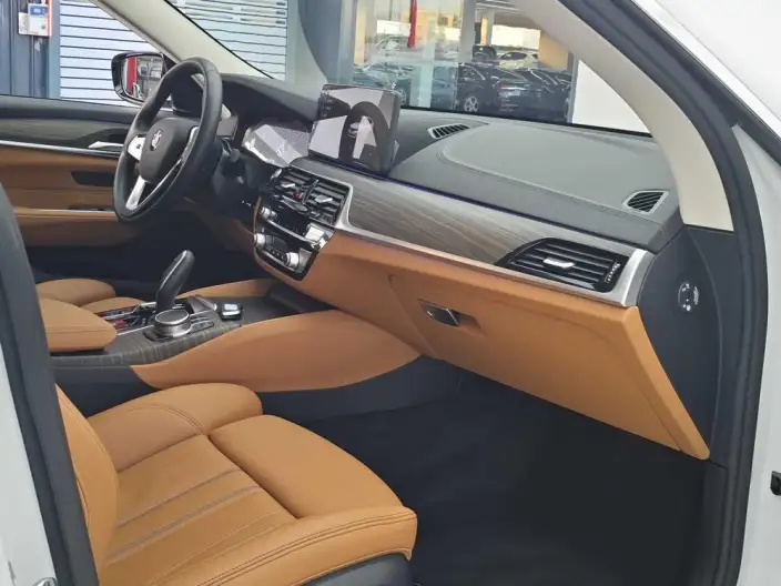 BMW 6 Series GT 2021 Model Facelift 630i Luxury Design Set – фото 10